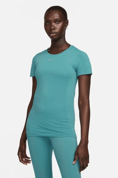 Prodyšné dámské tričko Nike Dri-FIT ADV s technologií odvodu vlhkosti