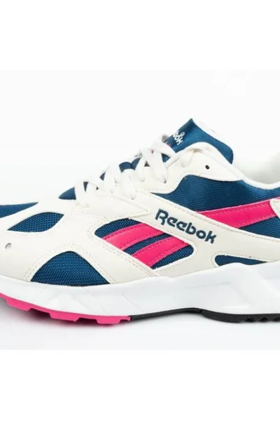 Bílé tenisky Reebok Aztrek CN7068