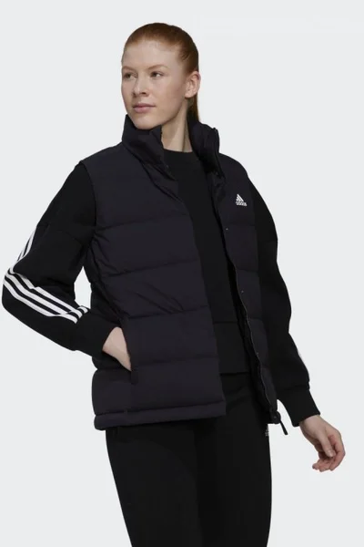 Zimní dámská vesta Adidas Helionic Down Vest W