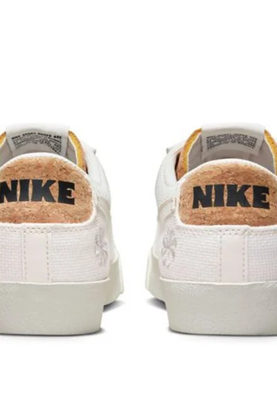 Pánská bílá sportovní obuv Nike Blazer Low Prm