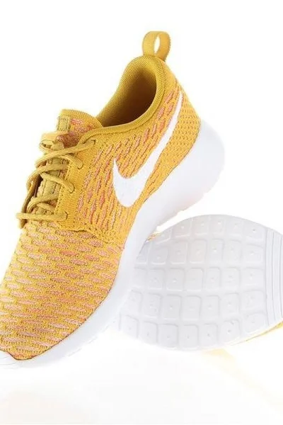 Oranžové dámské boty Nike Rosherun Flyknit W 704927-700