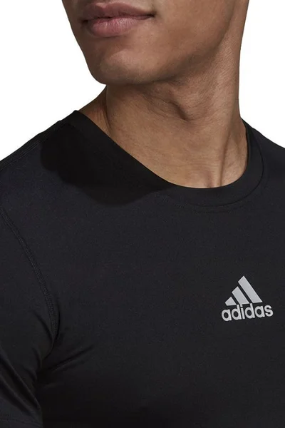Černé pánské kompresní tričko Adidas Techfit Compression T-shirt Base Short Sleeve M GU490
