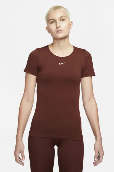 Prodyšné dámské tričko Nike s technologií Dri-FIT ADV