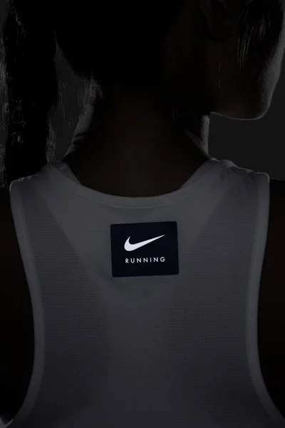 Retro tílko Nike Dri-FIT pro běžkyně
