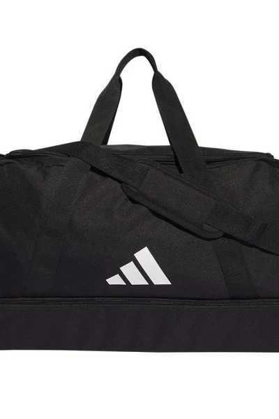 Sportovní taška Tiro od Adidasu
