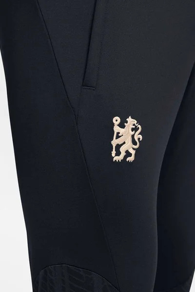 Nike Chelsea FC Strike Pant M - tmavě modré fotbalové kalhoty