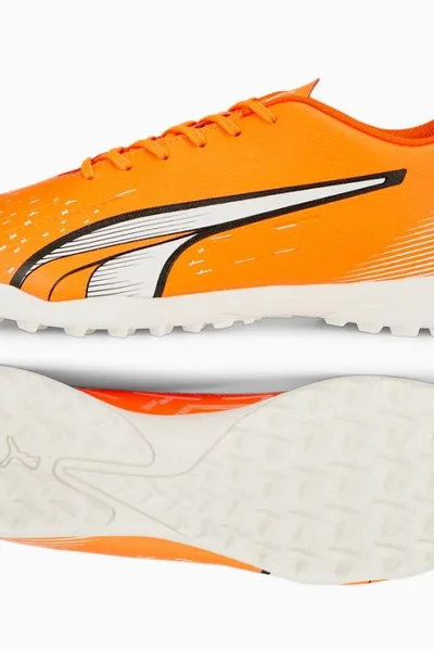 Pánské oranžové fotbalové boty Ultra Play TT Puma