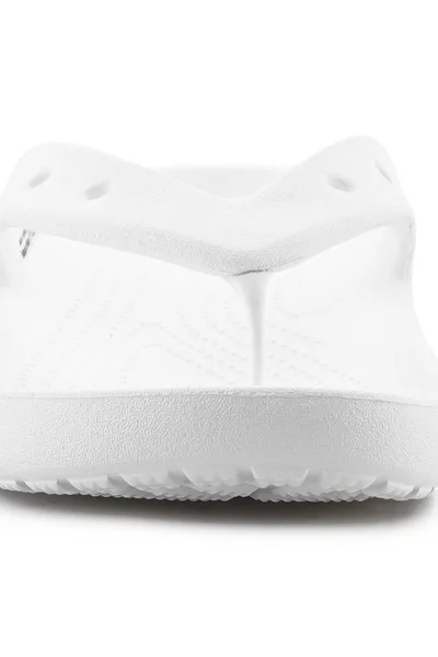 Crocs Classic Flip V2 žabky - pohodlné a stylové letní obutí