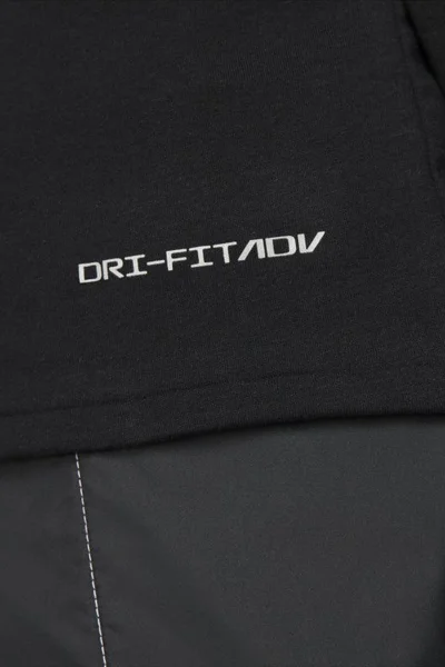 Sportovní tričko Nike s technologií Dri-FIT ADV
