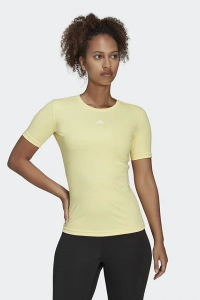 Žluté pohodlné tréninkové tričko adidas