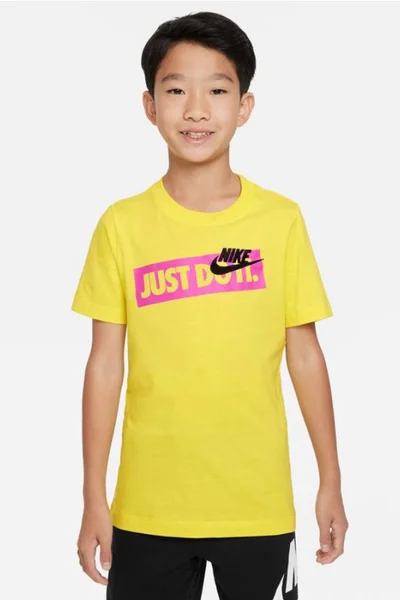 Žluté dětské tričko Nike SPORTSWEAR s krátkým rukávem