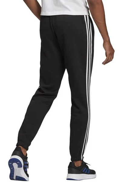 Černé pánské tepláky Adidas Essentials Tapered Elasticcuff 3 Stripes Pant M GK8822