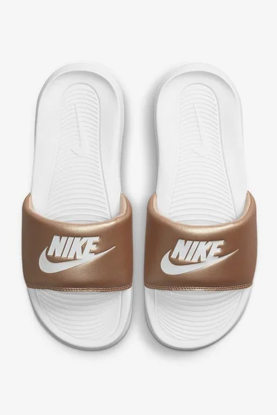 Žabky Nike Victori One Slide pro ženy - béžové