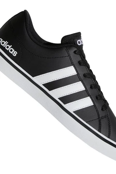Černobílé sportovní boty Adidas VS Pace