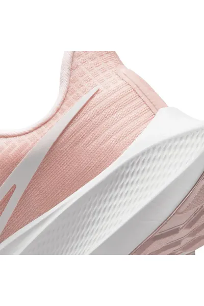 Zimní boty Nike Air Zoom Pegasus s podporou nohy a tlumením Zoom Air
