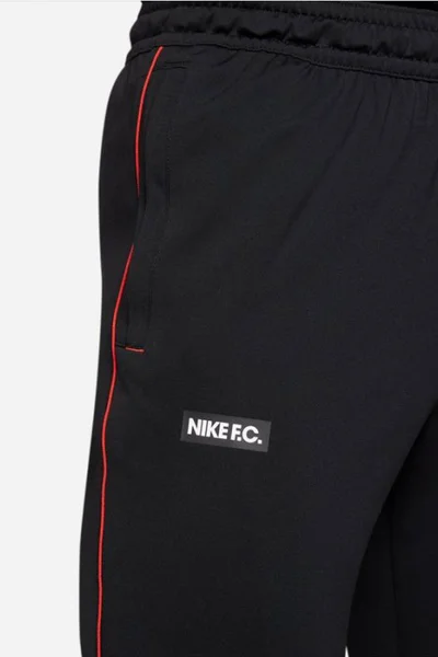 Černé pánské tréninkové kalhoty Nike Dri-Fit Libero M DH9666 010