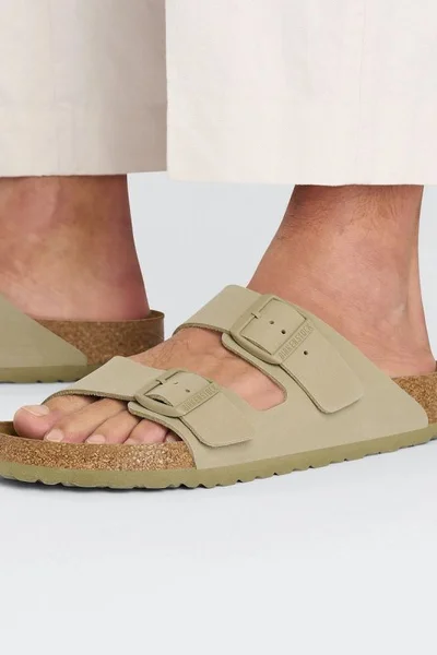 Žabky Birkenstock Arizona s nastavitelnými kovovými přezkami