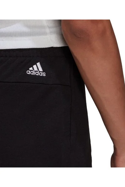 Dámské černé šortky adidas Essentials Slim Logo