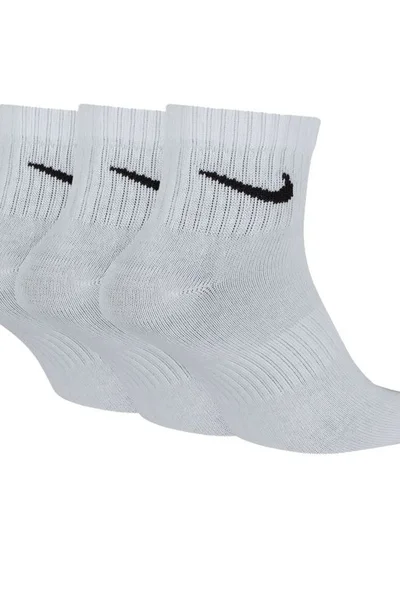 Bílé pánské ponožky Nike Everyday Lightweight Ankle 3Pak M SX7677-100