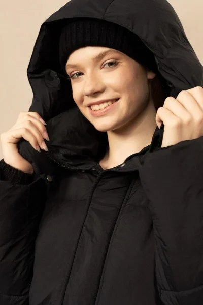Chladuvzdorná péřová bunda - Zimní ochrana 2022 B2B Professional Sports