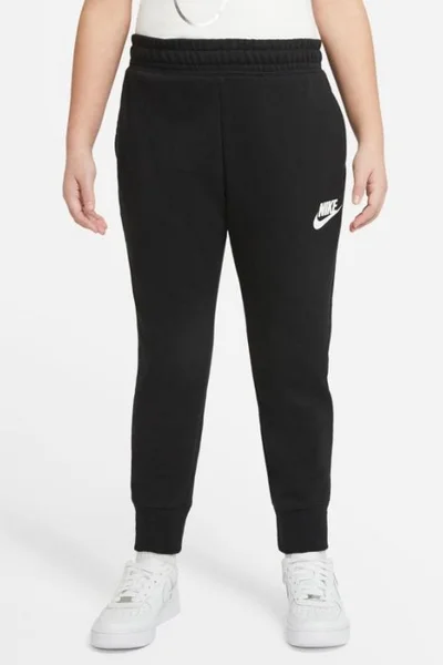 Dívší kalhoty Nike Sportswear Club