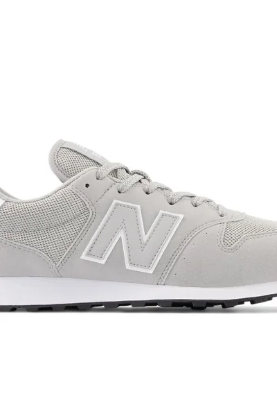 New Balance ikonické tenisky pro každodenní nošení