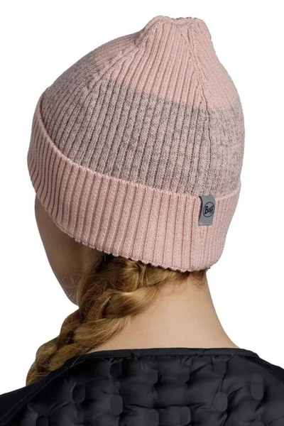 Buff Pletená Beanie Čepice z Jemného Akrylu v Broskvové Barvě