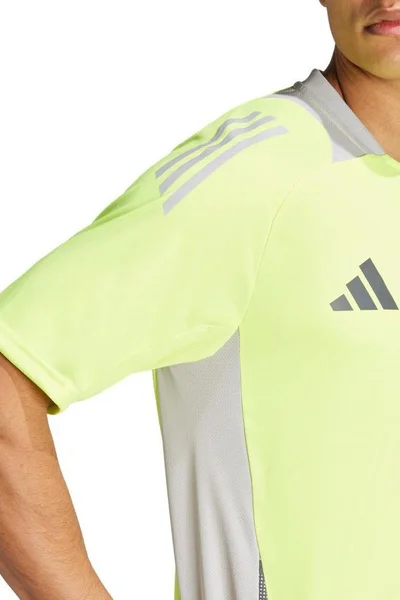 Adidas Tiro Tréninkové tričko M s Aeroready technologií