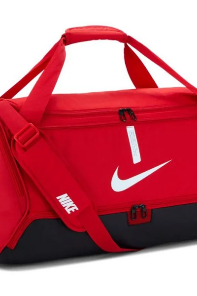 Sportovní červená pánská taška Nike Pro Duffel