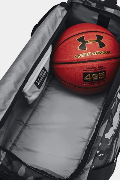 Prostorná sportovní taška s nastavitelným popruhem Under Armour