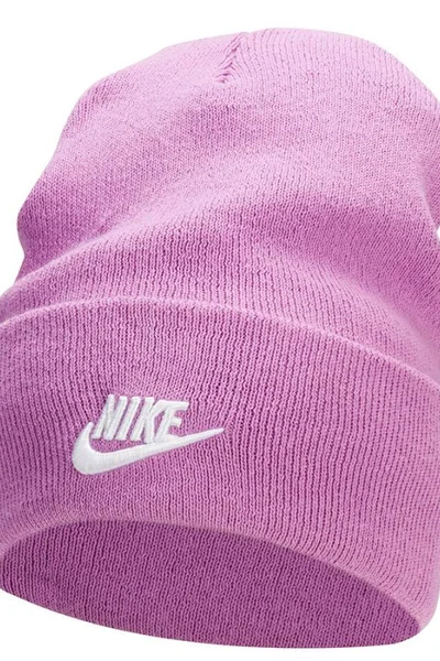 Zimní růžová kšiltovka Nike pro muže i ženy