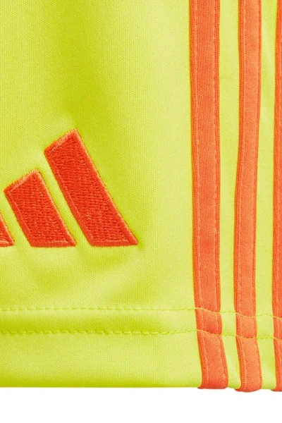 Šortky dětské adidas Tiro červené s Aeroready technologií