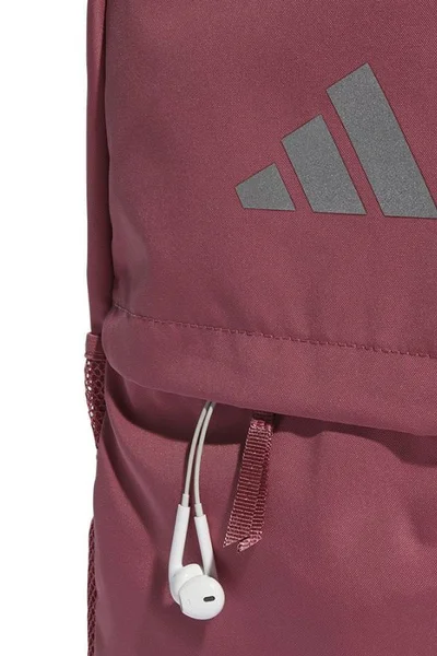 Kvalitní sportovní batoh od adidas s nastavitelnými popruhy