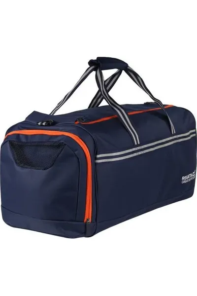 Modrá cestovní taška Regatta s 60 l pro výlety a kempování