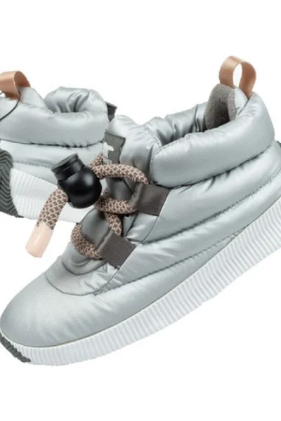 Stříbrné zimní boty s fleecovou podšívkou a protiskluzovou podrážkou B2B Professional Sports