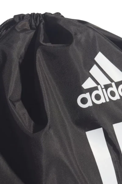 Sportovní taška Adidas pro trénink a každodenní použití