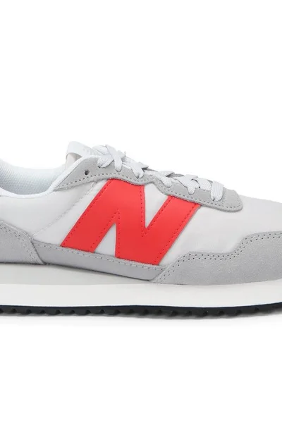 Sportovní retro obuv New Balance M - semiš a síťovina